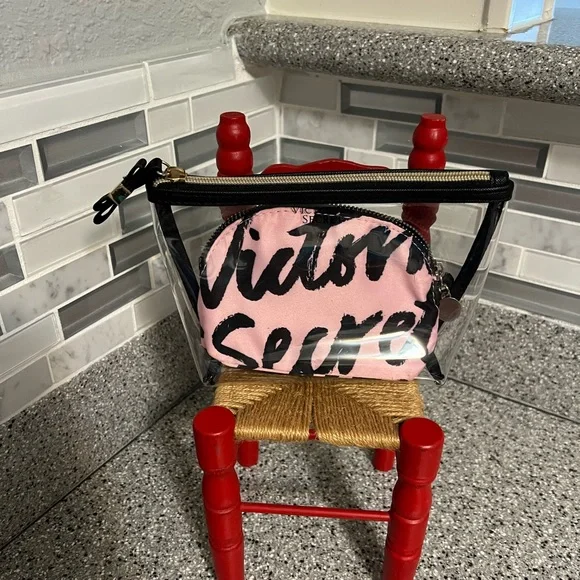 Victoria Secret 💄💄 - Picture 3 of 12